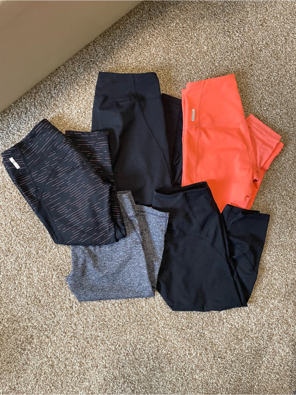 Zella Activewear Cropped Leggings Bundle - Black, Gray, Coral, Patterned
